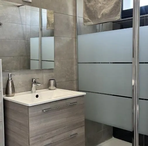 N2 Maison T2 Climatise Ajaccio (Corsica)